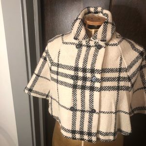 Burberry Kids Poncho Black and Cream Classic Style